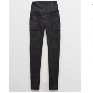 NWT Aerie Chill Camo Pocket Legging